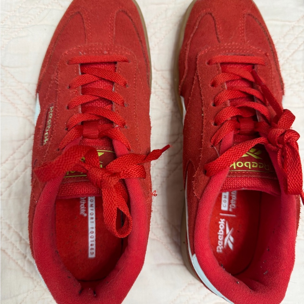 Reebok Women’s Red Forte Lounger Sneakers 7.5 - Picture 2 of 5